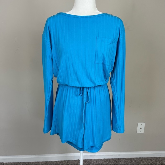 RIBBED LONG SLEEVE ROMPER MEDIUM IN BLUE DRAWSTRING WAIST KEYHOLE BACK M7J753 - Picture 3 of 16